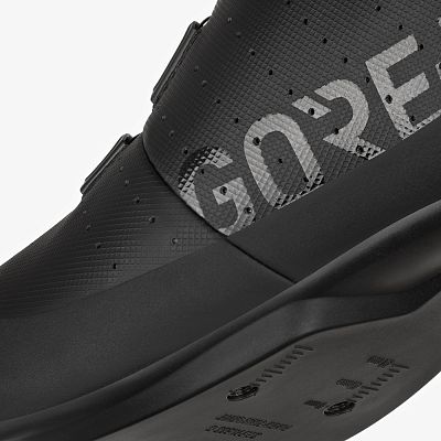 Превью  Велоботинки шоссейные FIZIK Tempo Artica GTX Black/Black